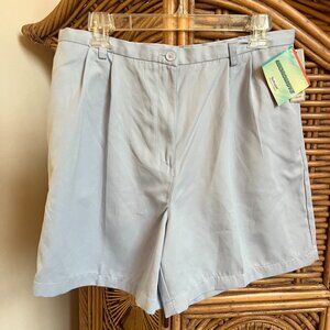 woman's NWT shorts